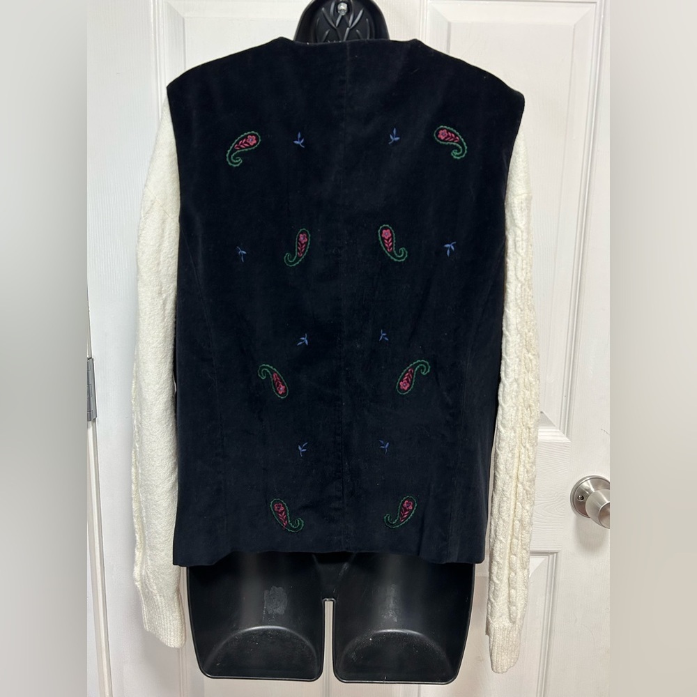 Talbots Black and Cream Embroidered Vest - Picture 4 of 7